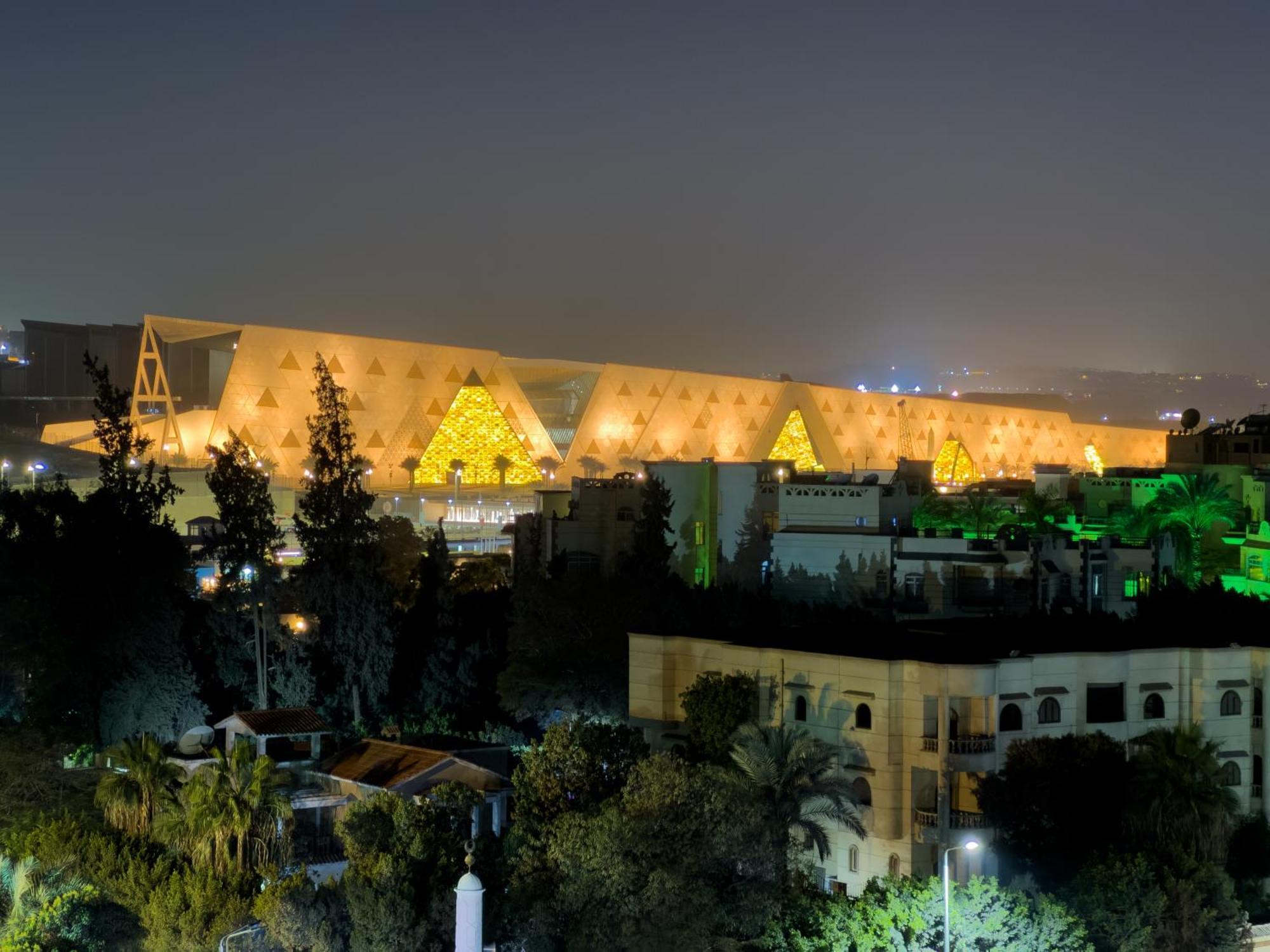 Royal Crown Hotel Giza Pyramids View Kafrat al Jabal Exterior photo
