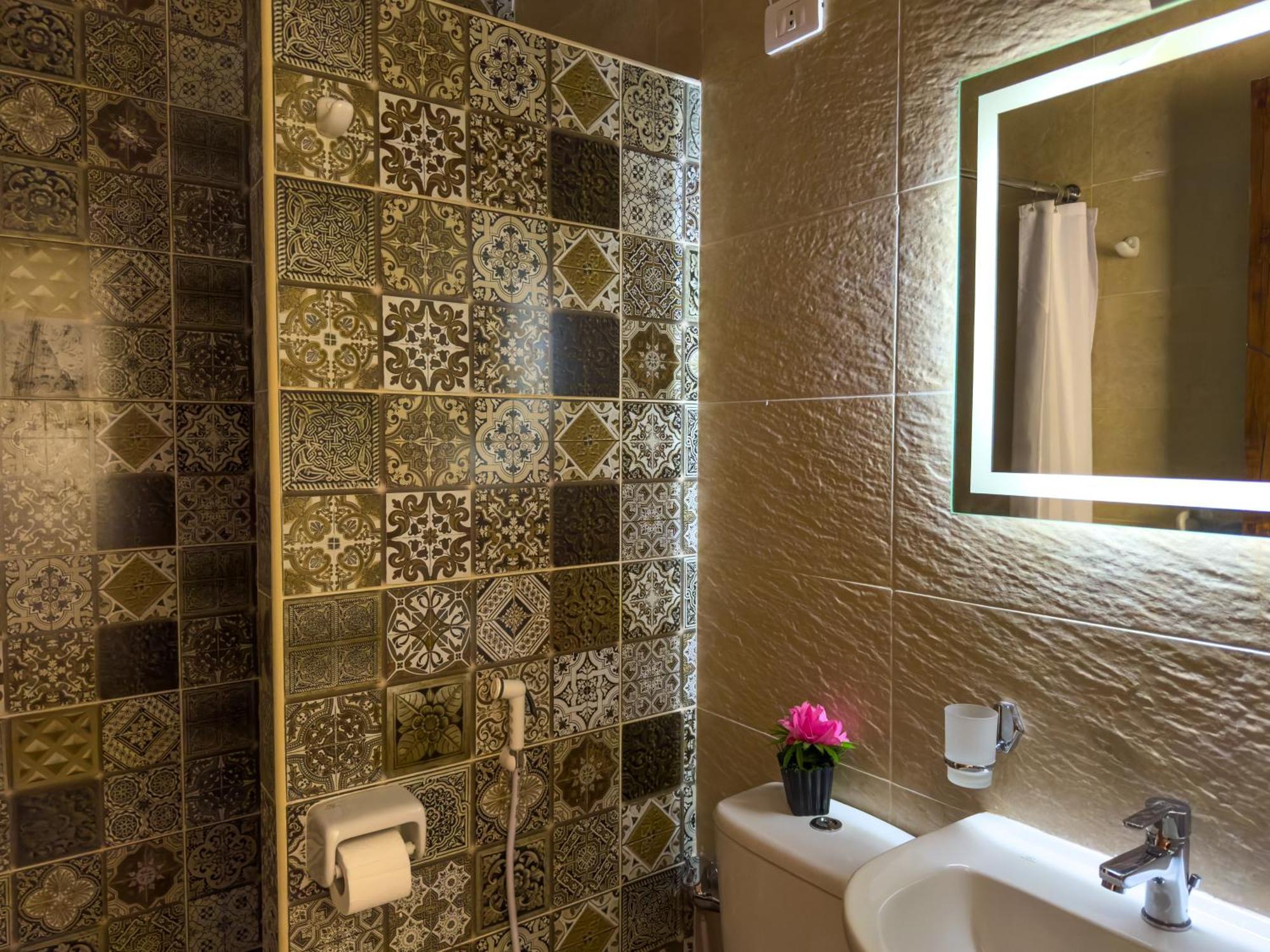 Royal Crown Hotel Giza Pyramids View Kafrat al Jabal Exterior photo